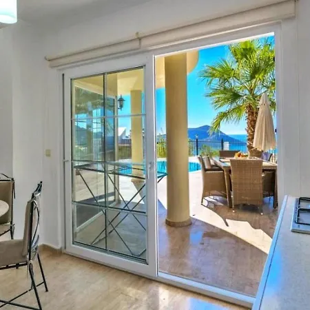 Villa 3 Bedroom Seaview With Private Pool *