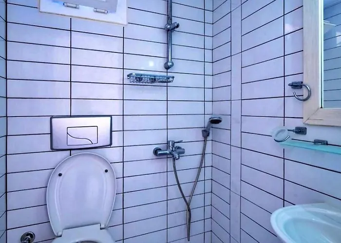 3 Bedroom Seaview With Private Pool *