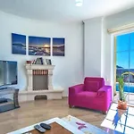 3 Bedroom Seaview With Private Pool