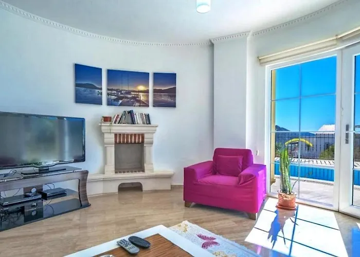 3 Bedroom Seaview With Private Pool